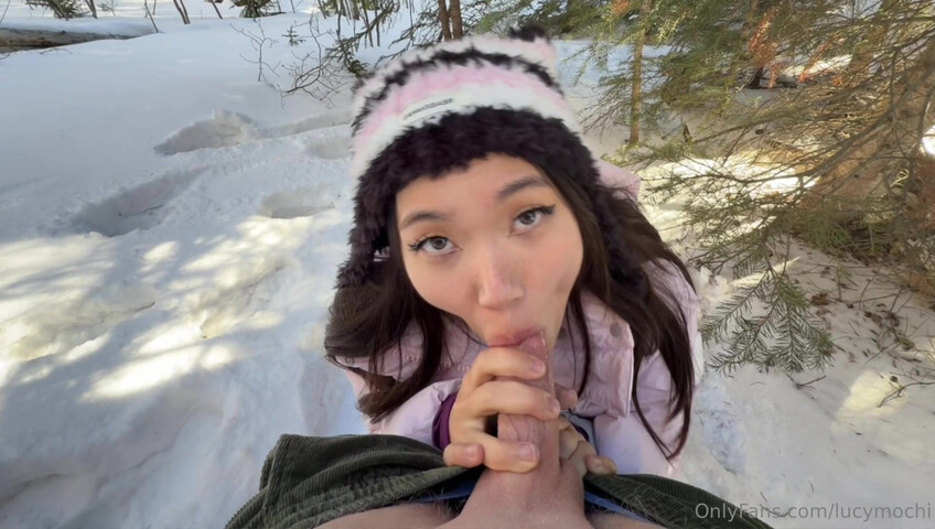 Asianmochi - B/G In The Snow