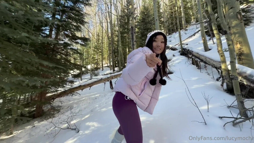 Asianmochi - B/G In The Snow