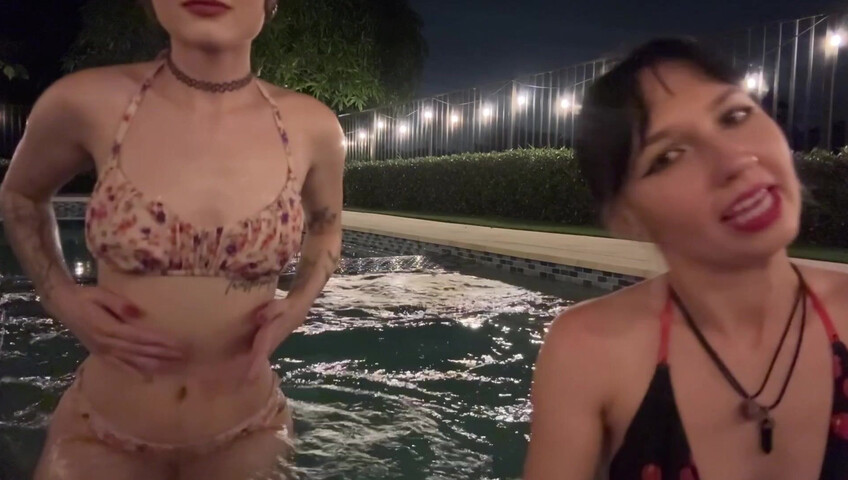 Beebee ASMR - 24 January 2026 - Hot Tub 2 Girls Patreon