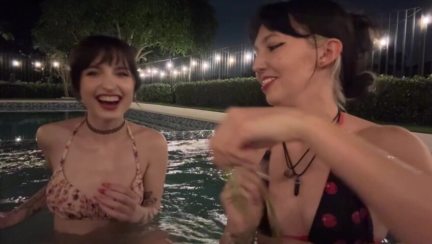 Beebee ASMR - 24 January 2026 - Hot Tub 2 Girls Patreon