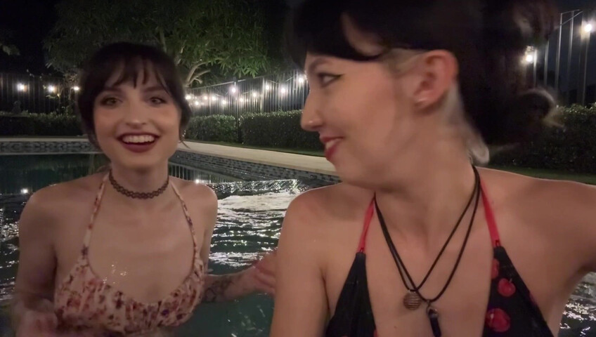 Beebee ASMR - 24 January 2026 - Hot Tub 2 Girls Patreon