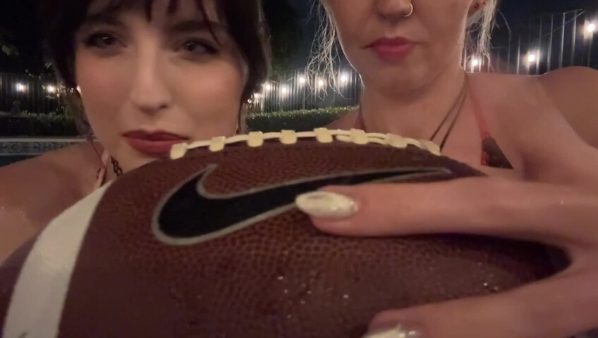 Beebee ASMR - 24 January 2026 - Hot Tub 2 Girls Patreon