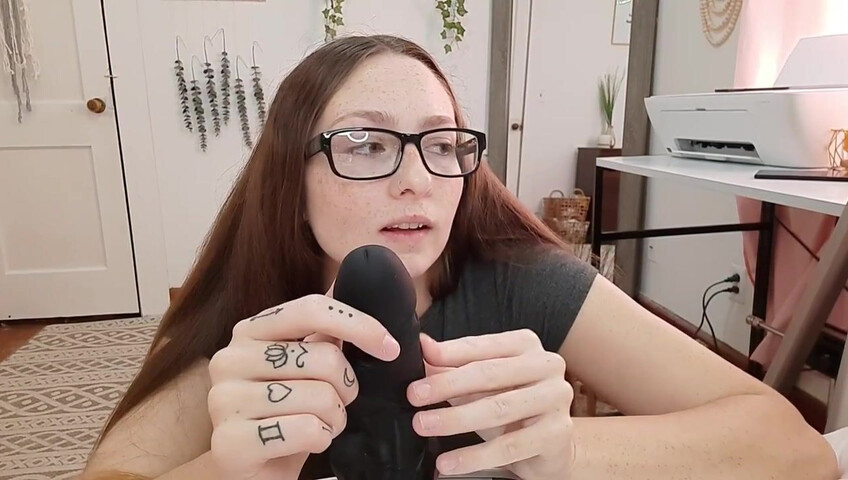 Nicole Nabors – Babysitter Comforts Your BBC