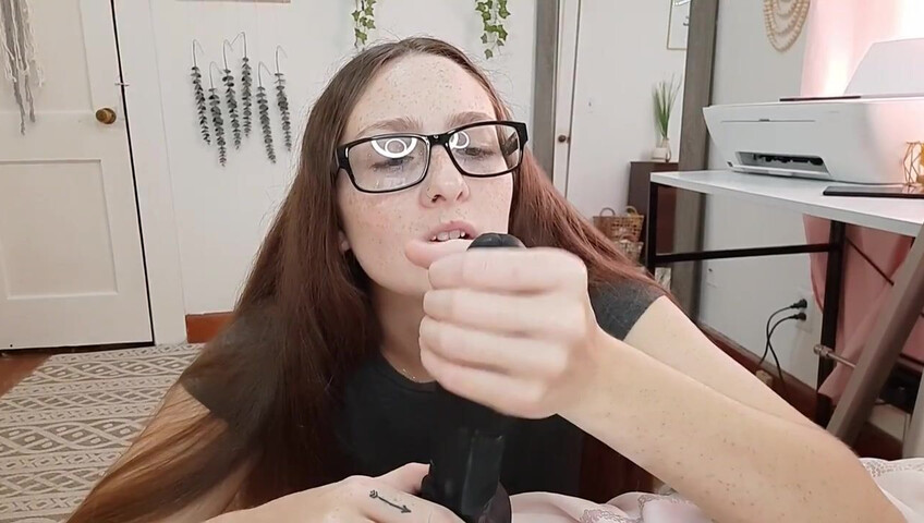 Nicole Nabors – Babysitter Comforts Your BBC