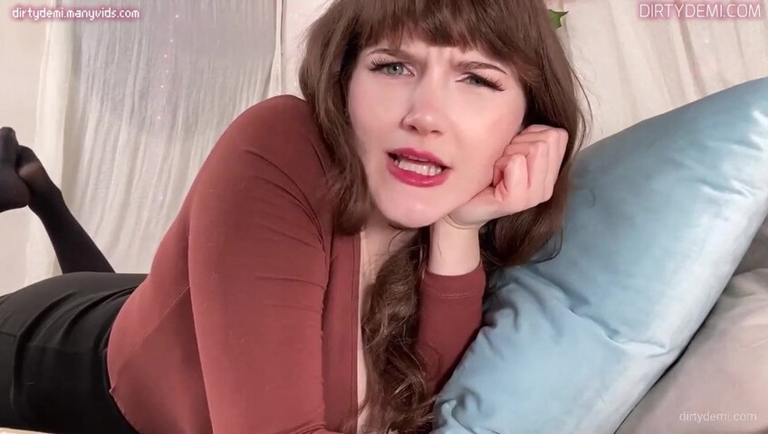 Dirty Demi – Flatmate Discovered Your Tight Clothing Fetish