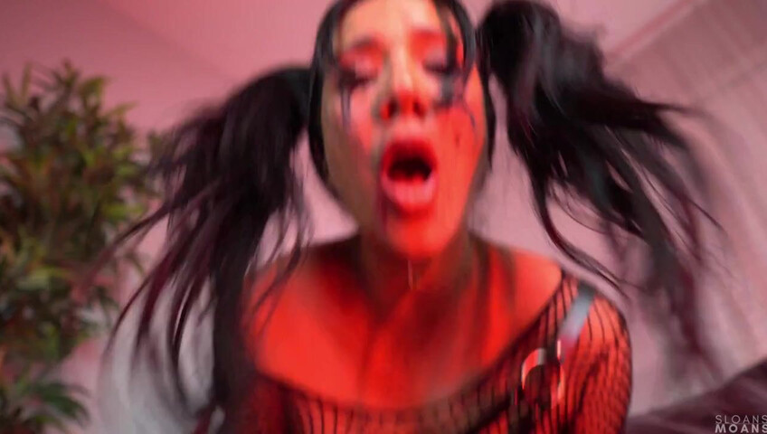 Sloansmoans / Sloane Sabbath – That one crazy ex