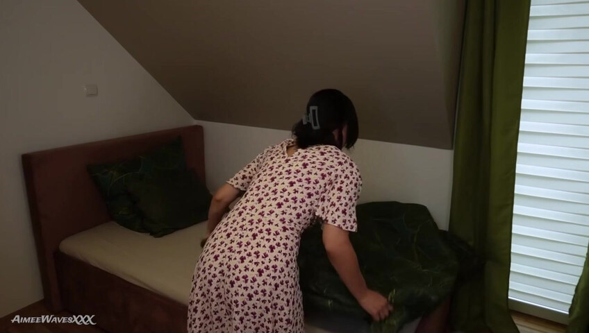 Aimeewavesxxx: Stepmommy Creates A Safe Space For Your Sex Addiction