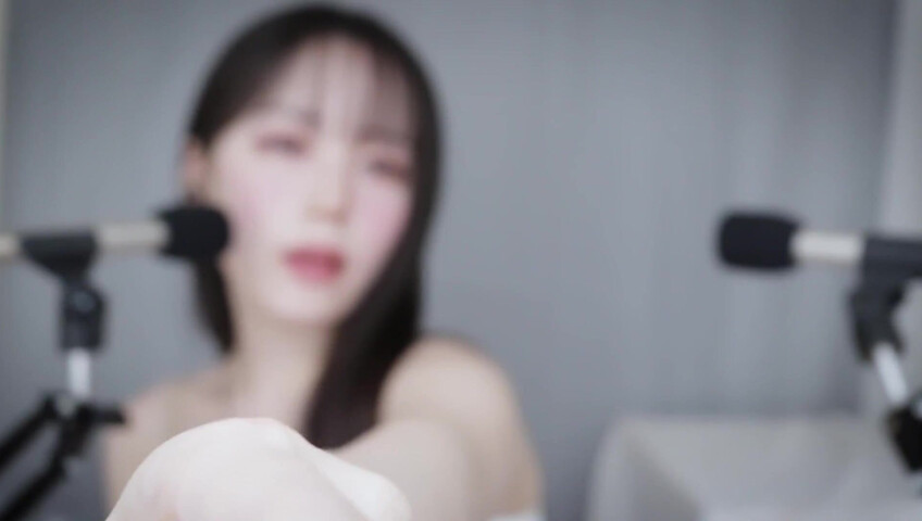 Jamonghae ASMR - 26 January 2026 - ASMR Spit Painting |  스핏 페인팅