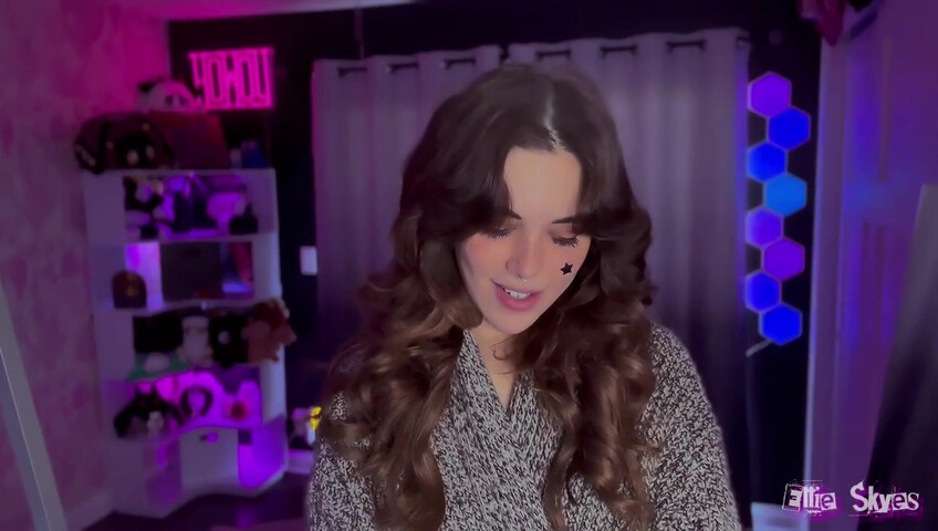 Ellie Skyes - A Helping Hand