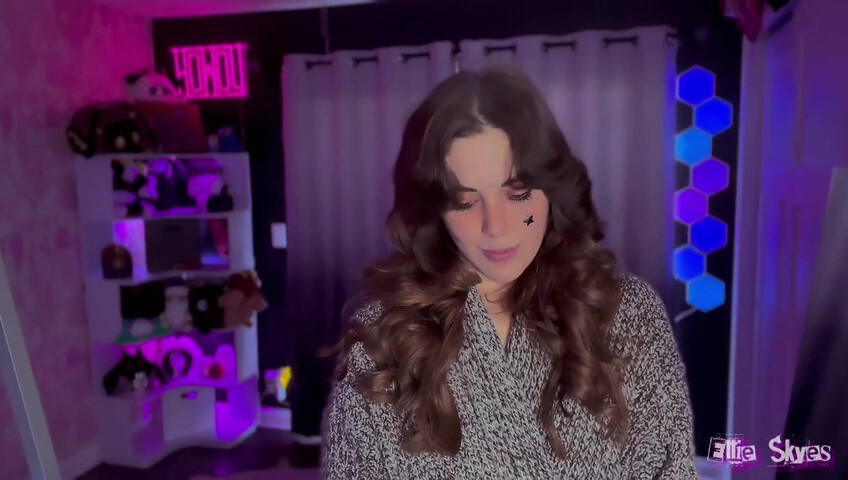 Ellie Skyes - A Helping Hand