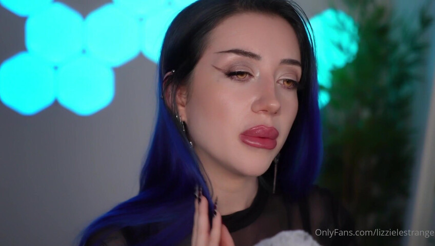 LizzieLestrange - ASMR Vampire Roleplay