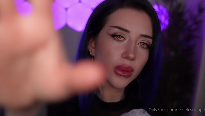 LizzieLestrange - ASMR Vampire Roleplay