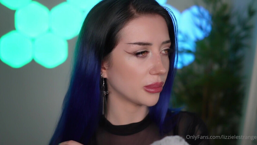 LizzieLestrange - ASMR Vampire Roleplay