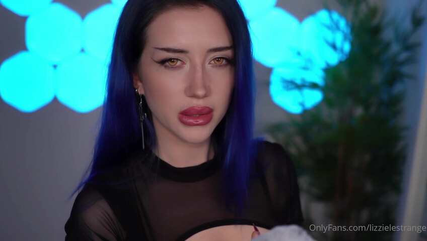 LizzieLestrange - ASMR Vampire Roleplay