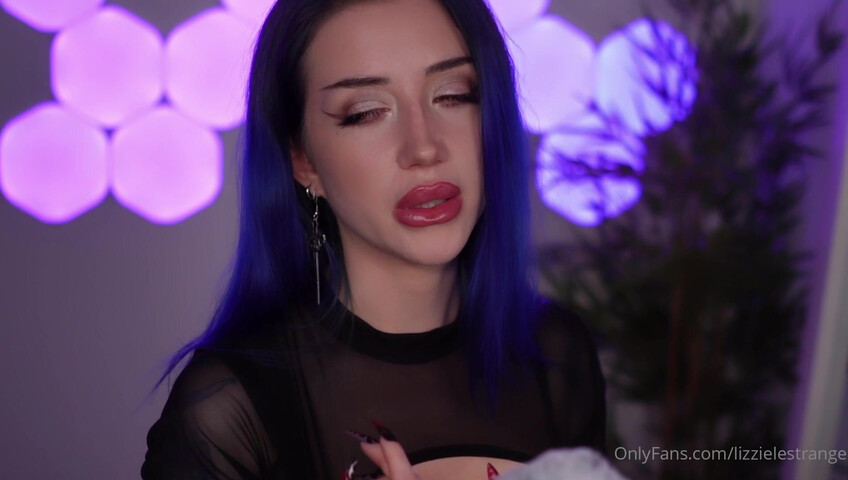 LizzieLestrange - ASMR Vampire Roleplay