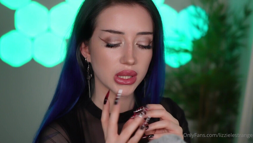 LizzieLestrange - ASMR Vampire Roleplay