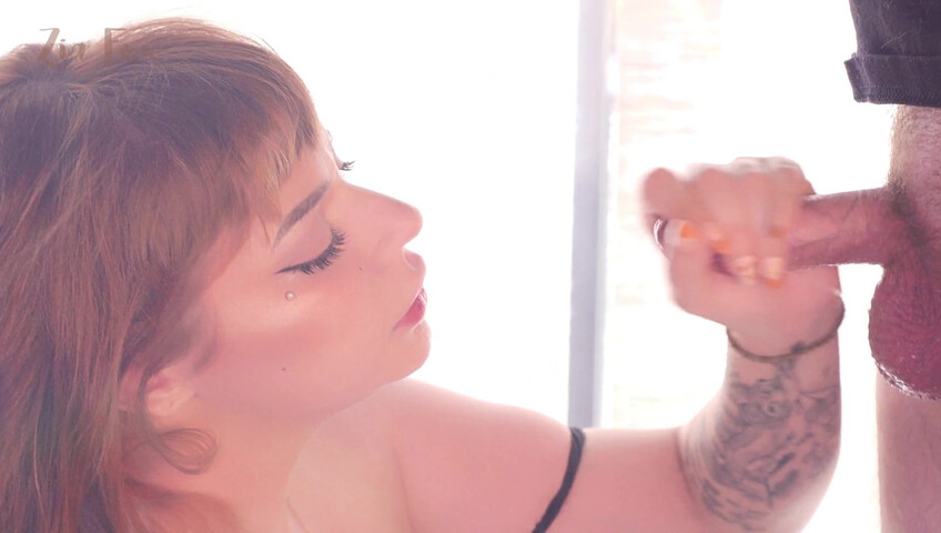 Ziafox - Sun-Drenched (B/G Blowjob)​