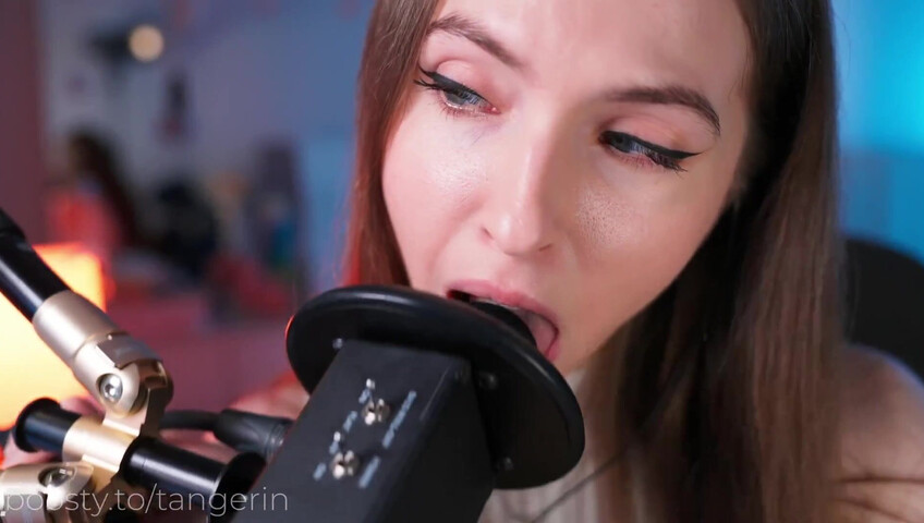 Tangerin ASMR - 25 Jan 2026 - Close Whispering / Ear Licking / Lipping / Kisses / Ear Biting & Eye Contact
