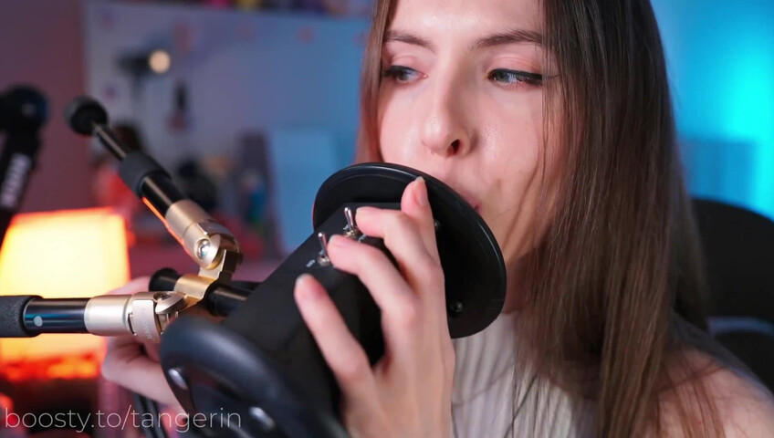 Tangerin ASMR - 25 Jan 2026 - Close Whispering / Ear Licking / Lipping / Kisses / Ear Biting & Eye Contact