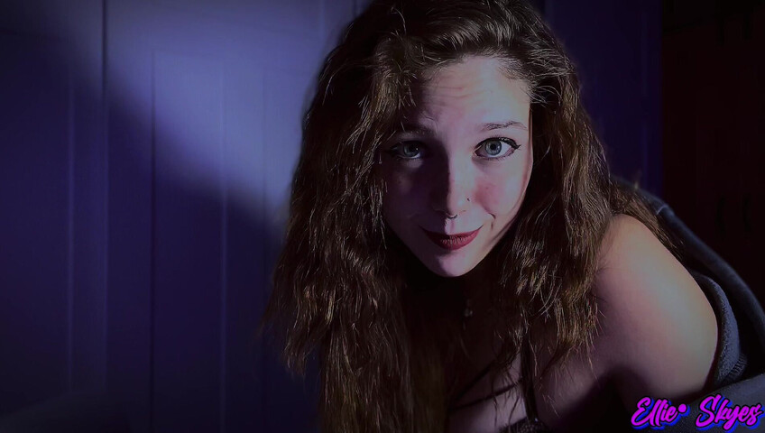 Ellie Skyes – Mommy in Your Wet Dreams