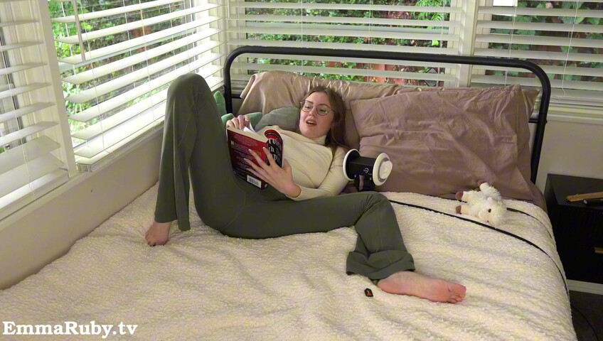 Emma Ruby - ASMR Girlfriend | Spend All Day in Bed with Me