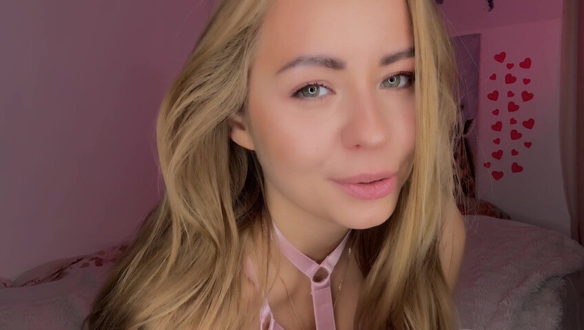 Kittysimka ASMR - Mic Licking & Pink Sexy Lingerie