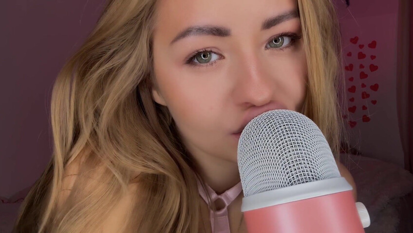 Kittysimka ASMR - Mic Licking & Pink Sexy Lingerie