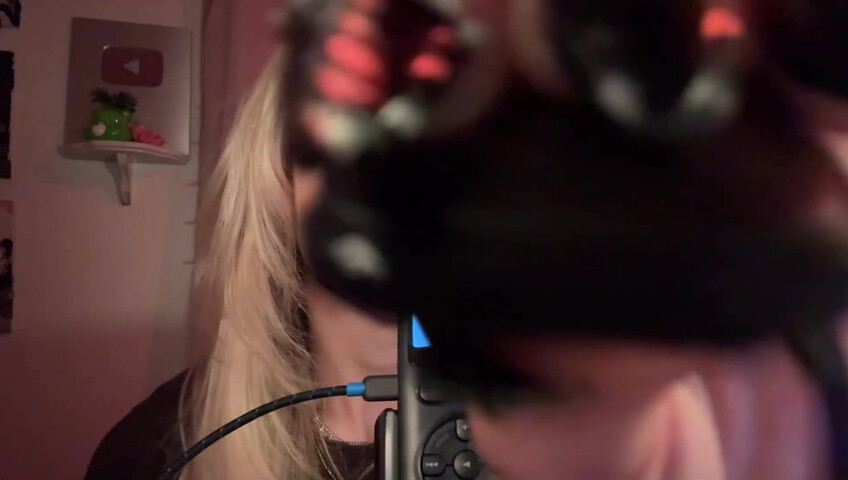 Emma's Myspace - 30 Jan 2026 - Super Intense Sounds on Tascam ASMR