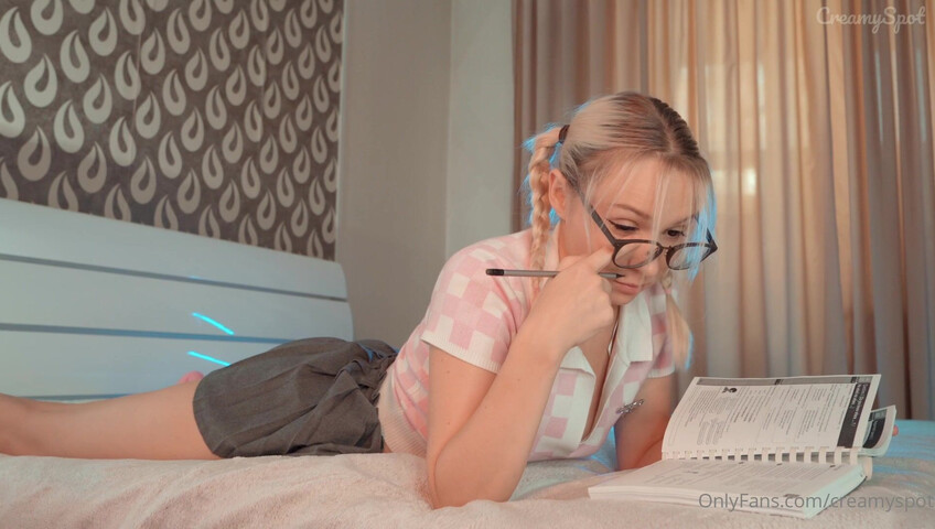 Creamyspot - Get Horny Watching Hentai | Huge Dildo Self Fuck