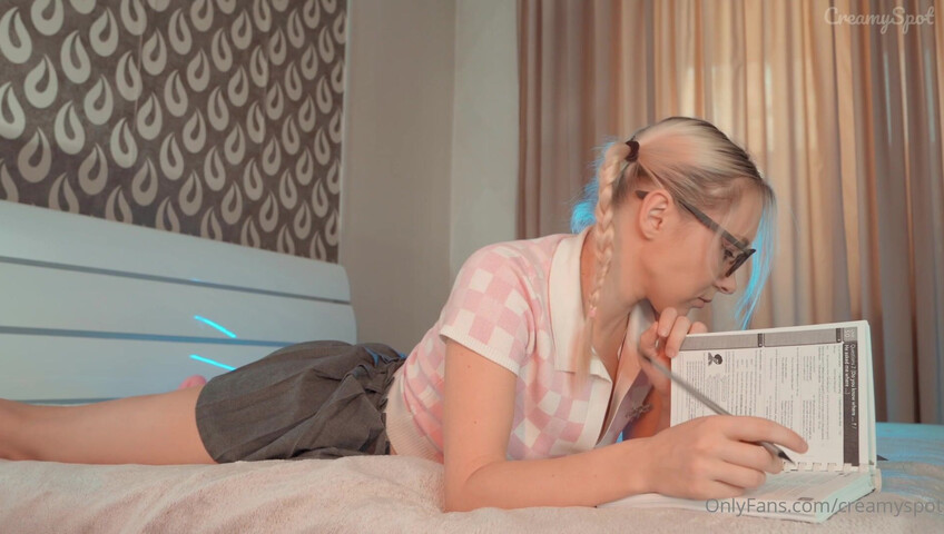 Creamyspot - Get Horny Watching Hentai | Huge Dildo Self Fuck