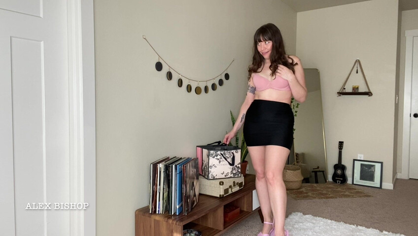 Alex Bishop – Hot Step-Mom Try On Haul and Sex