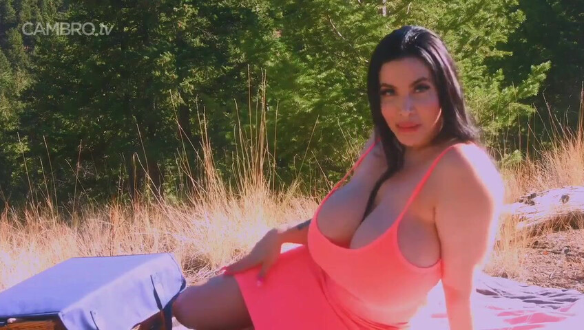 Korina Kova - Futa mommy with massive tits fucks you at the picnic