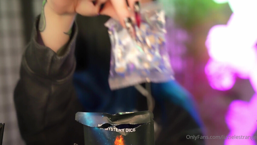 LizzieLestrange - 5 Feb 2026 - Mystery Dice Unboxing