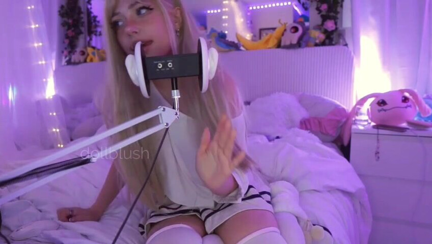 Dollblush ASMR - 6 Feb 2026 - Patreon Exclusive ~ mouth sounds, sock and boot fabric triggers