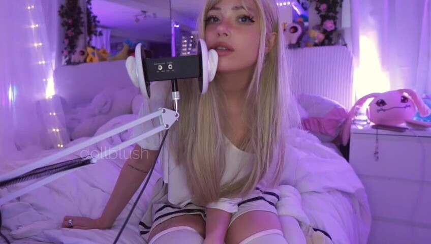 Dollblush ASMR - 6 Feb 2026 - Patreon Exclusive ~ mouth sounds, sock and boot fabric triggers