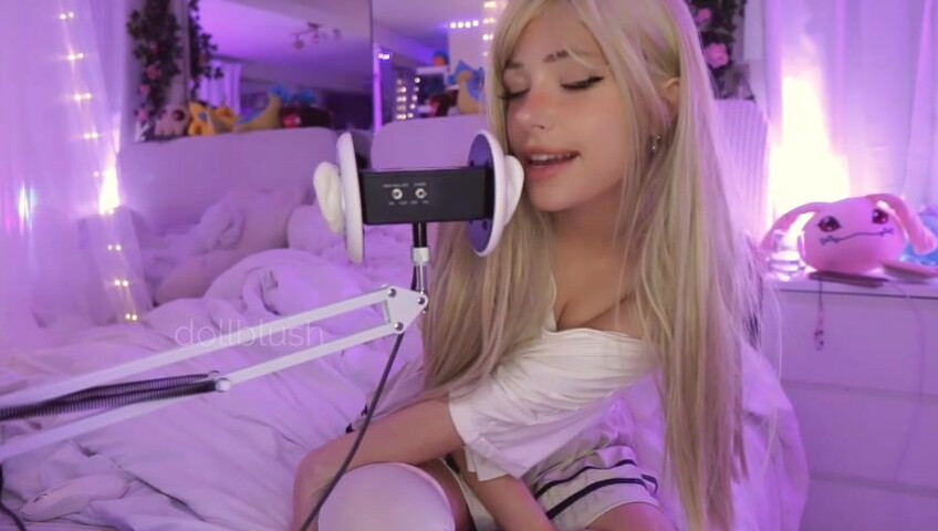 Dollblush ASMR - 6 Feb 2026 - Patreon Exclusive ~ mouth sounds, sock and boot fabric triggers