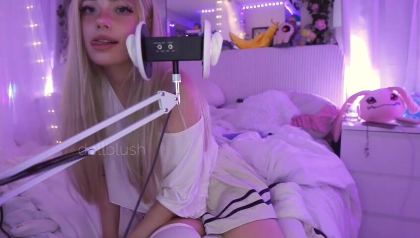 Dollblush ASMR - 6 Feb 2026 - Patreon Exclusive ~ mouth sounds, sock and boot fabric triggers