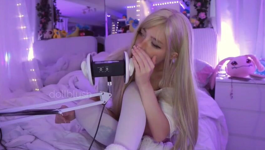 Dollblush ASMR - 6 Feb 2026 - Patreon Exclusive ~ mouth sounds, sock and boot fabric triggers