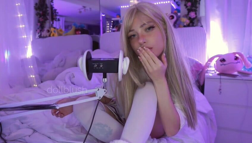 Dollblush ASMR - 6 Feb 2026 - Patreon Exclusive ~ mouth sounds, sock and boot fabric triggers