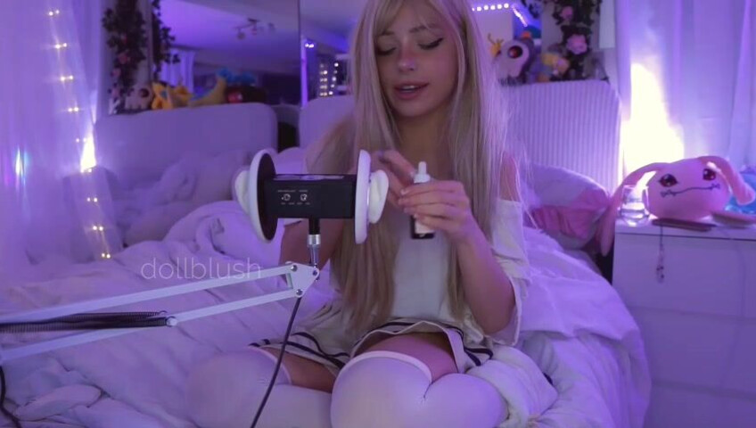 Dollblush ASMR - 6 Feb 2026 - Patreon Exclusive ~ mouth sounds, sock and boot fabric triggers
