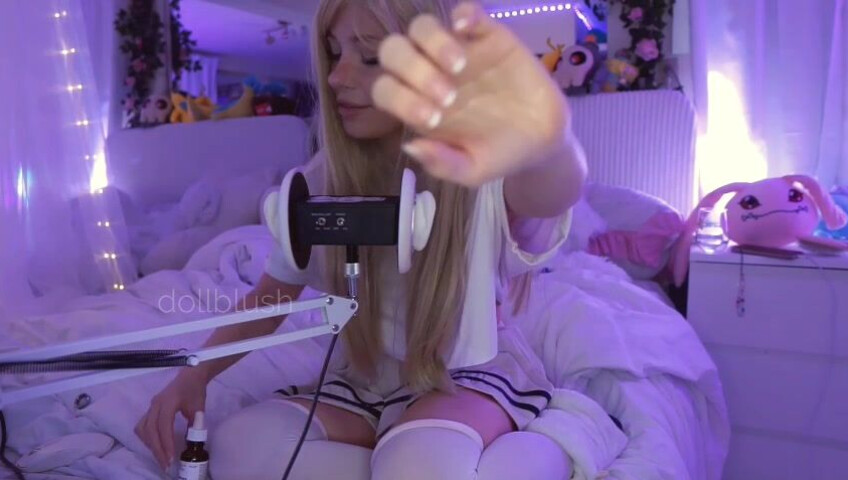 Dollblush ASMR - 6 Feb 2026 - Patreon Exclusive ~ mouth sounds, sock and boot fabric triggers