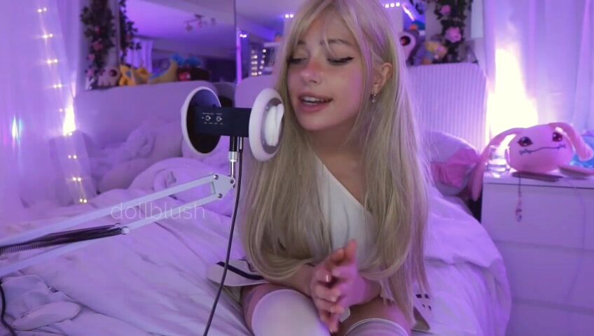 Dollblush ASMR - 6 Feb 2026 - Patreon Exclusive ~ mouth sounds, sock and boot fabric triggers