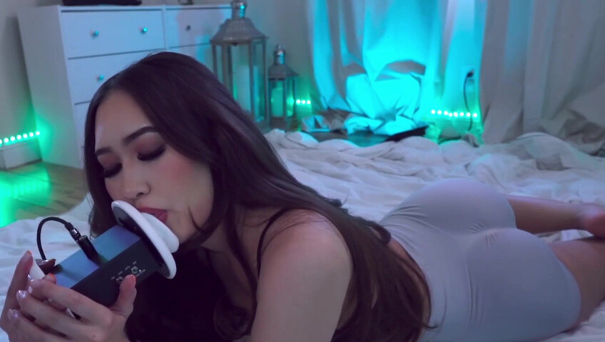 Kristinadanielle - STEPSIS LICKING YOUR EARS (ASMR)