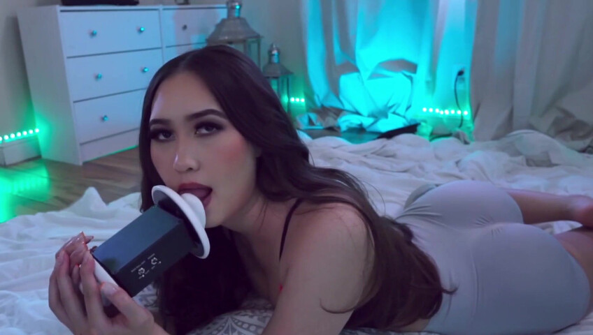 Kristinadanielle - STEPSIS LICKING YOUR EARS (ASMR)