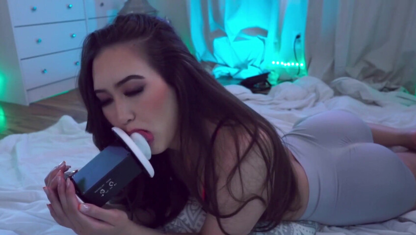 Kristinadanielle - STEPSIS LICKING YOUR EARS (ASMR)