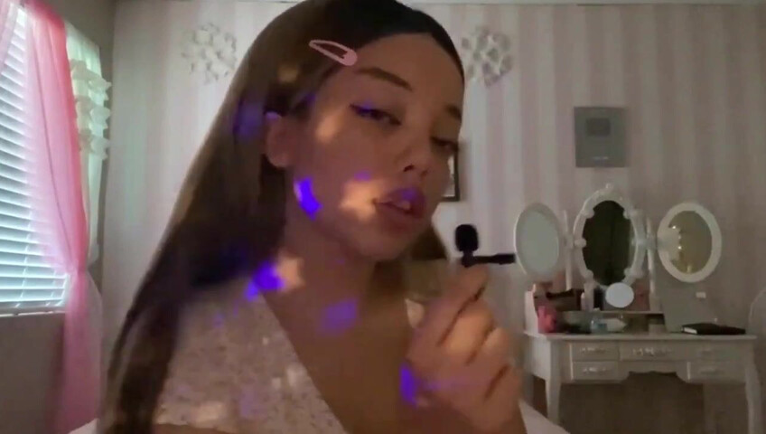 Kaitlynn Rhenea ASMR - Sweet kisses compilation