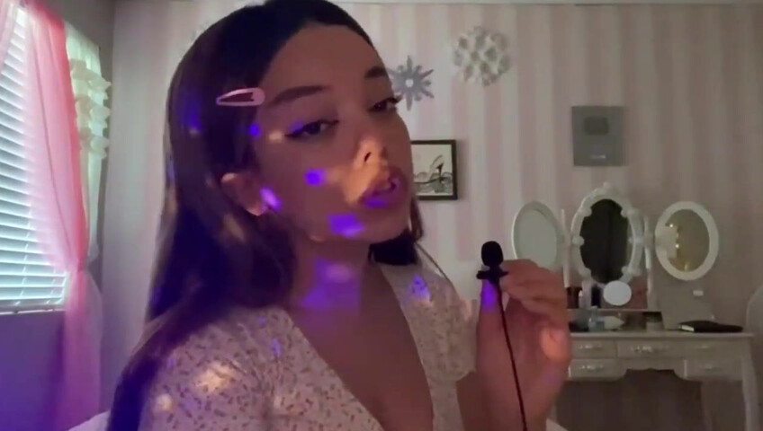 Kaitlynn Rhenea ASMR - Sweet kisses compilation