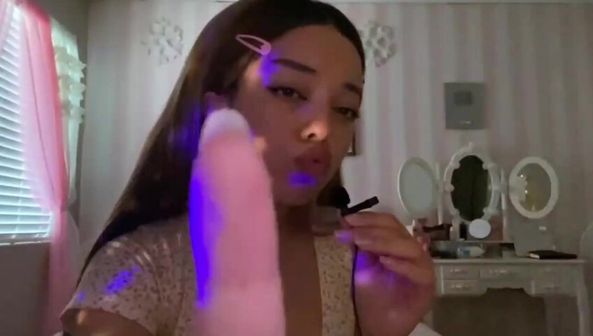 Kaitlynn Rhenea ASMR - Sweet kisses compilation