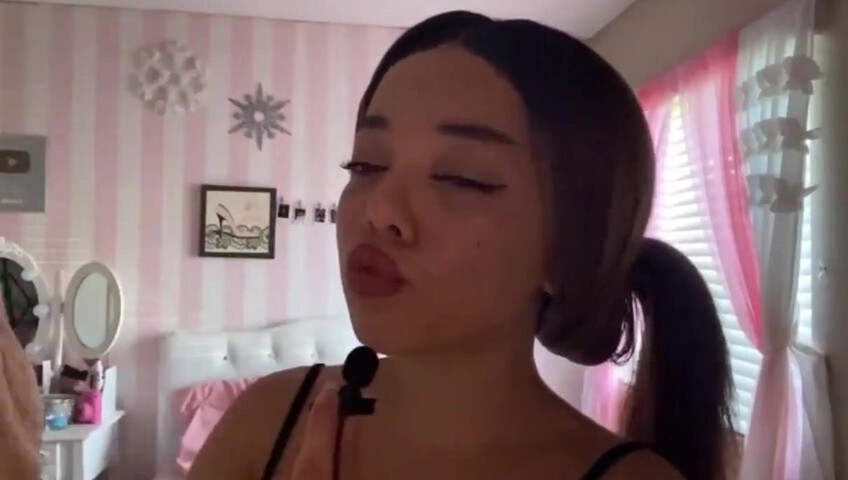 Kaitlynn Rhenea ASMR - Sweet kisses compilation