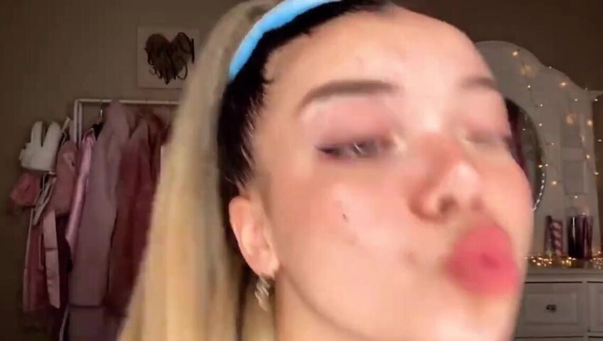 Kaitlynn Rhenea ASMR - Sweet kisses compilation